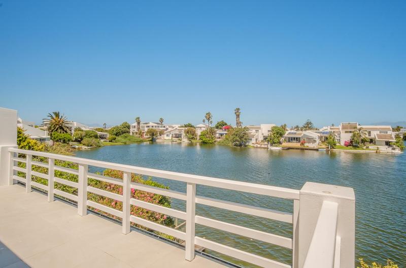 3 Bedroom Property for Sale in Marina Da Gama Western Cape